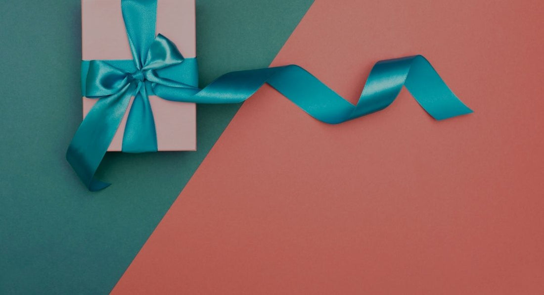 10 Idee Regalo per il Tuo Lui: Sorprendilo con Stile