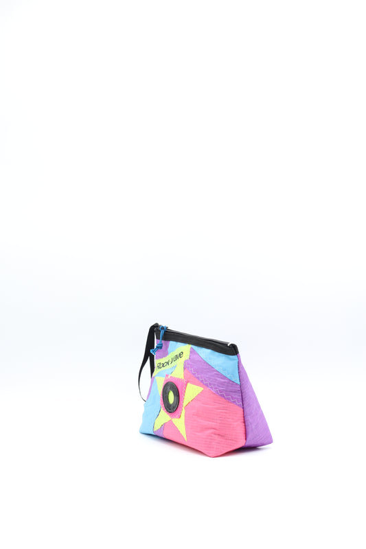 Vital Pouch