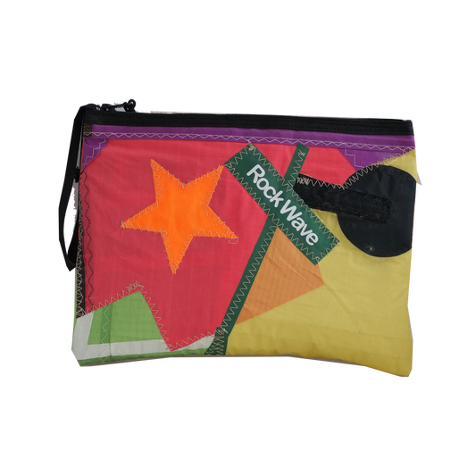 Niedliche Clutch mit Ärmeln