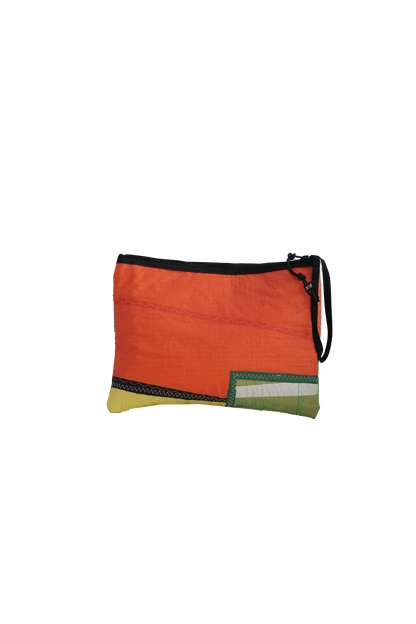 Niedliche Clutch mit Ärmeln