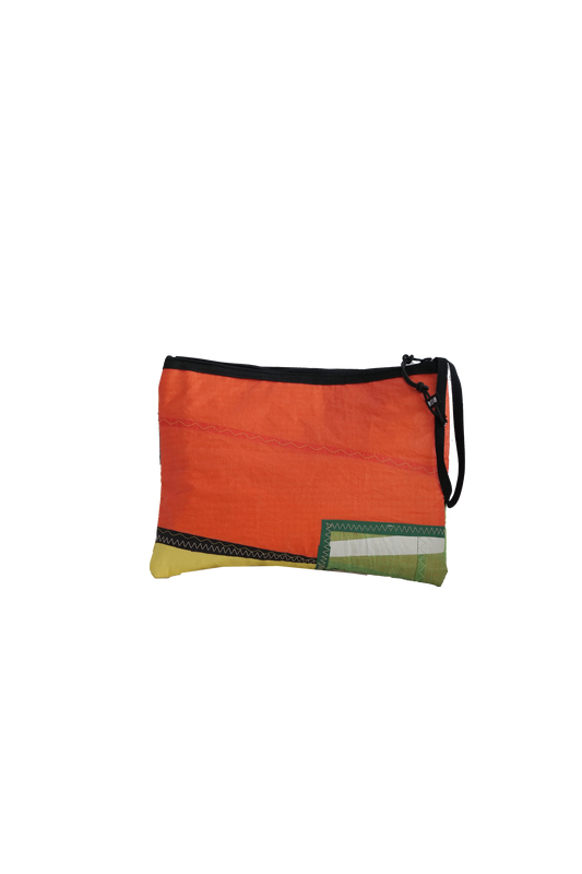 Niedliche Clutch mit Ärmeln