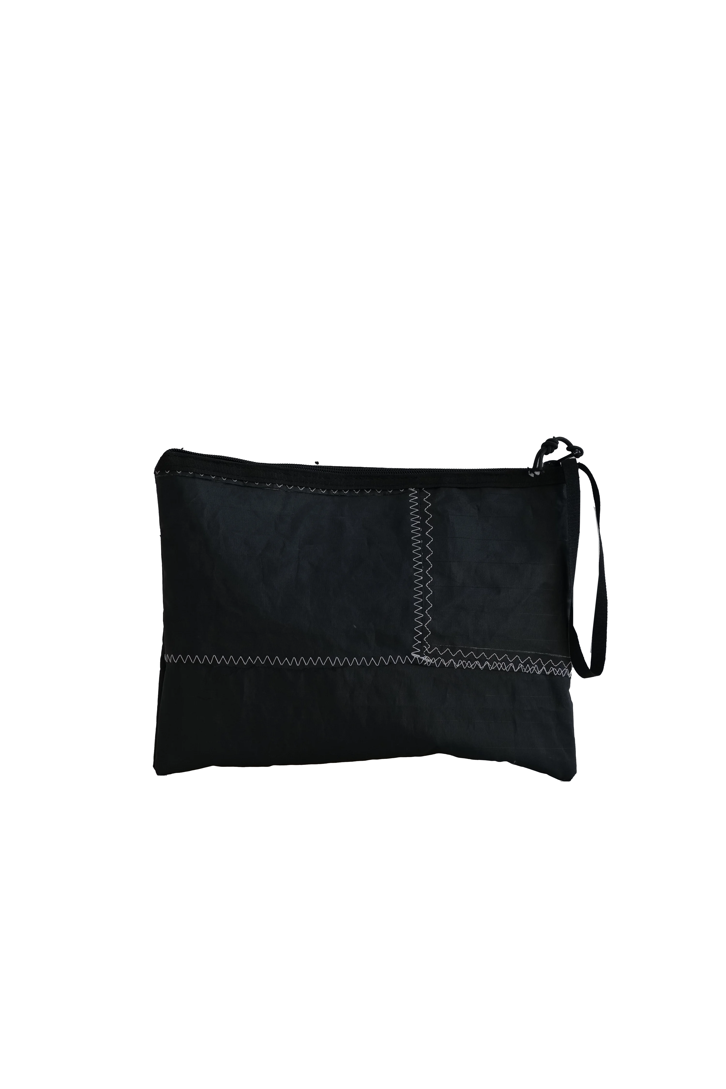 Clutch mit Feuerärmeln