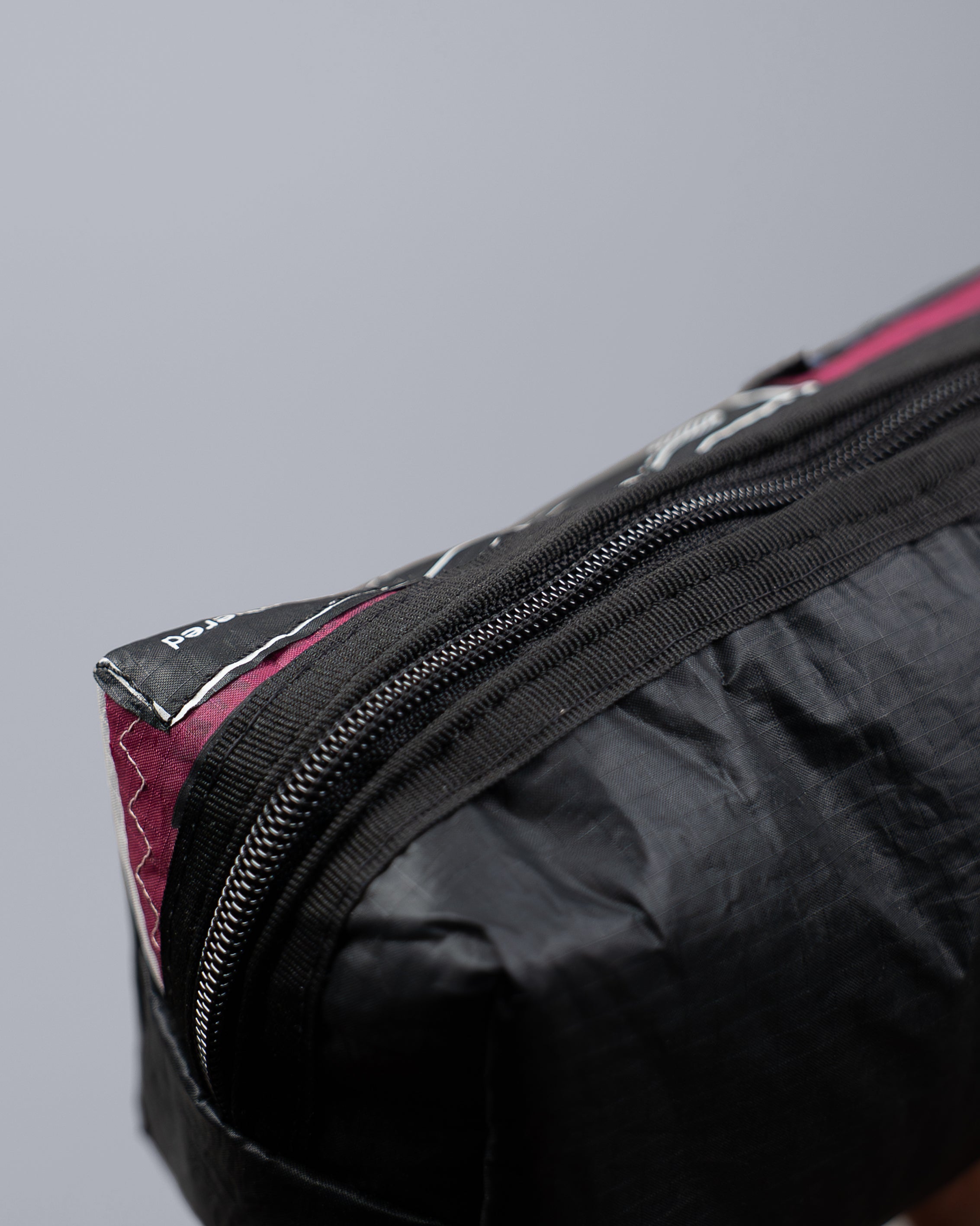 Pochette Tokyo Adaptive
