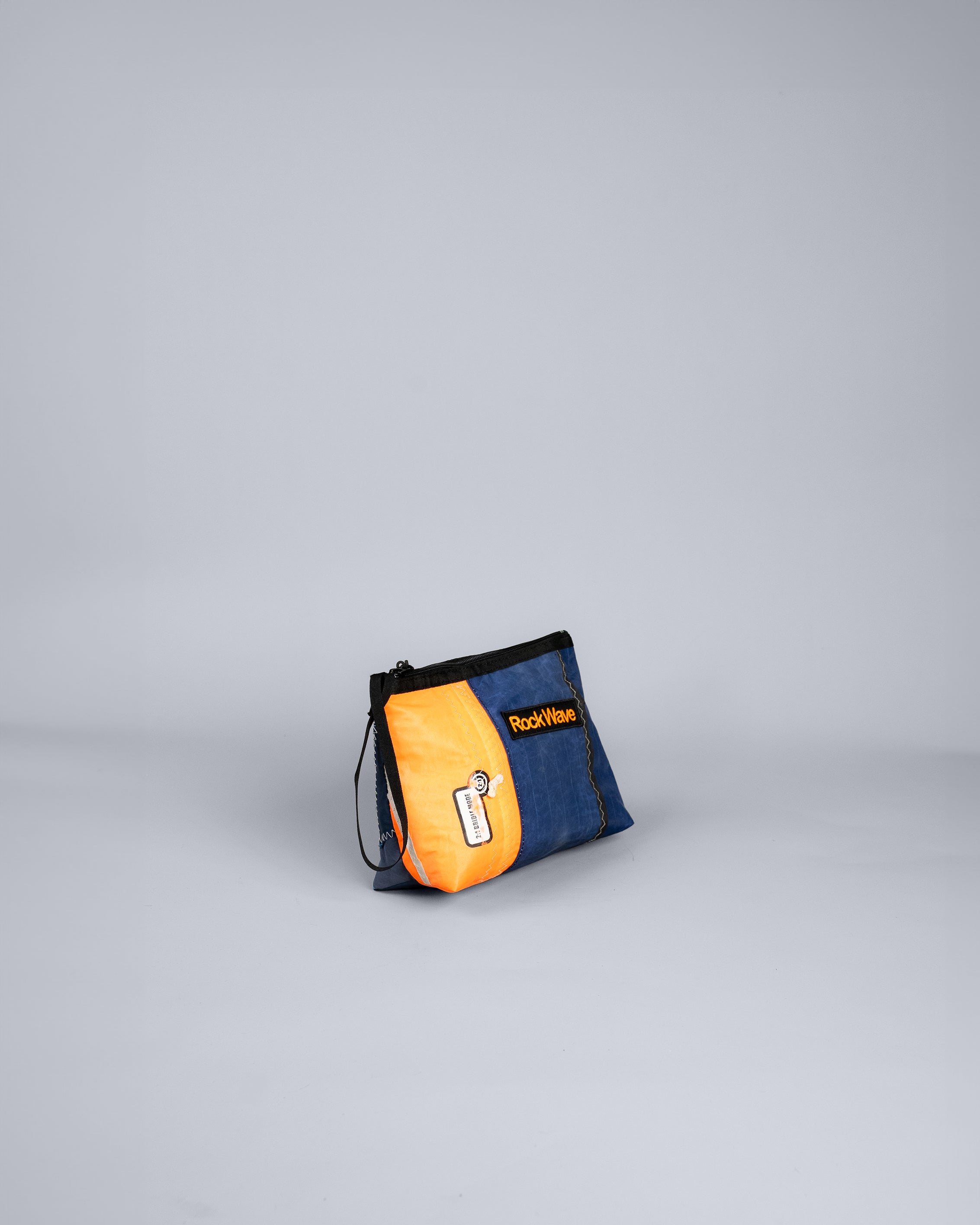 Pochette Wave Etichetta